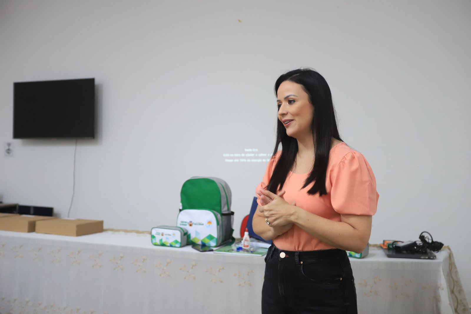 Márcia Conrado se reúne com gestores da educação