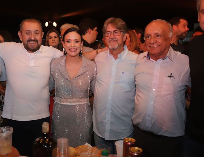 Márcia diz que 'time' que mudou ST está ao seu lado