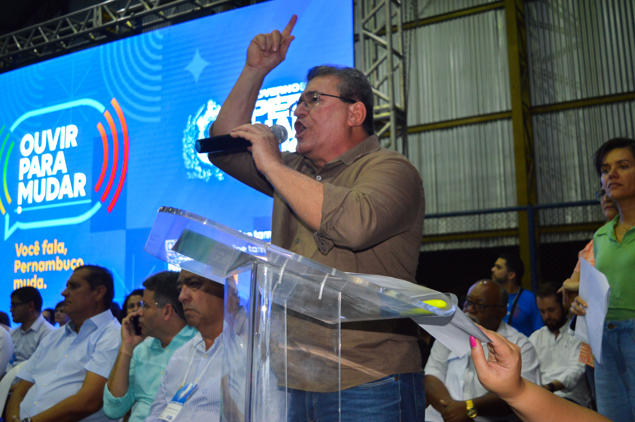 Duque e Márcia unidos com Raquel em Serra Talhada