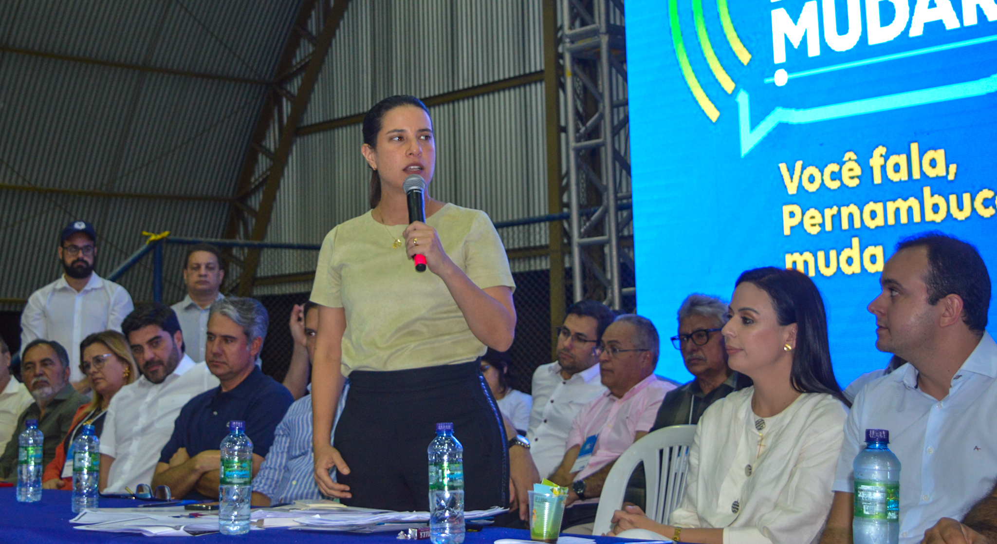 Duque e Márcia unidos com Raquel em Serra Talhada