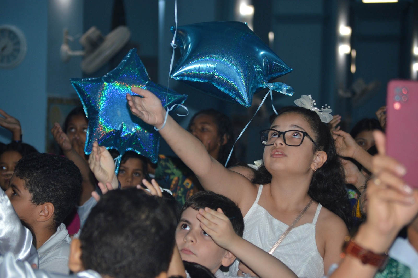 Noite das crianças emocionou fiéis em ST