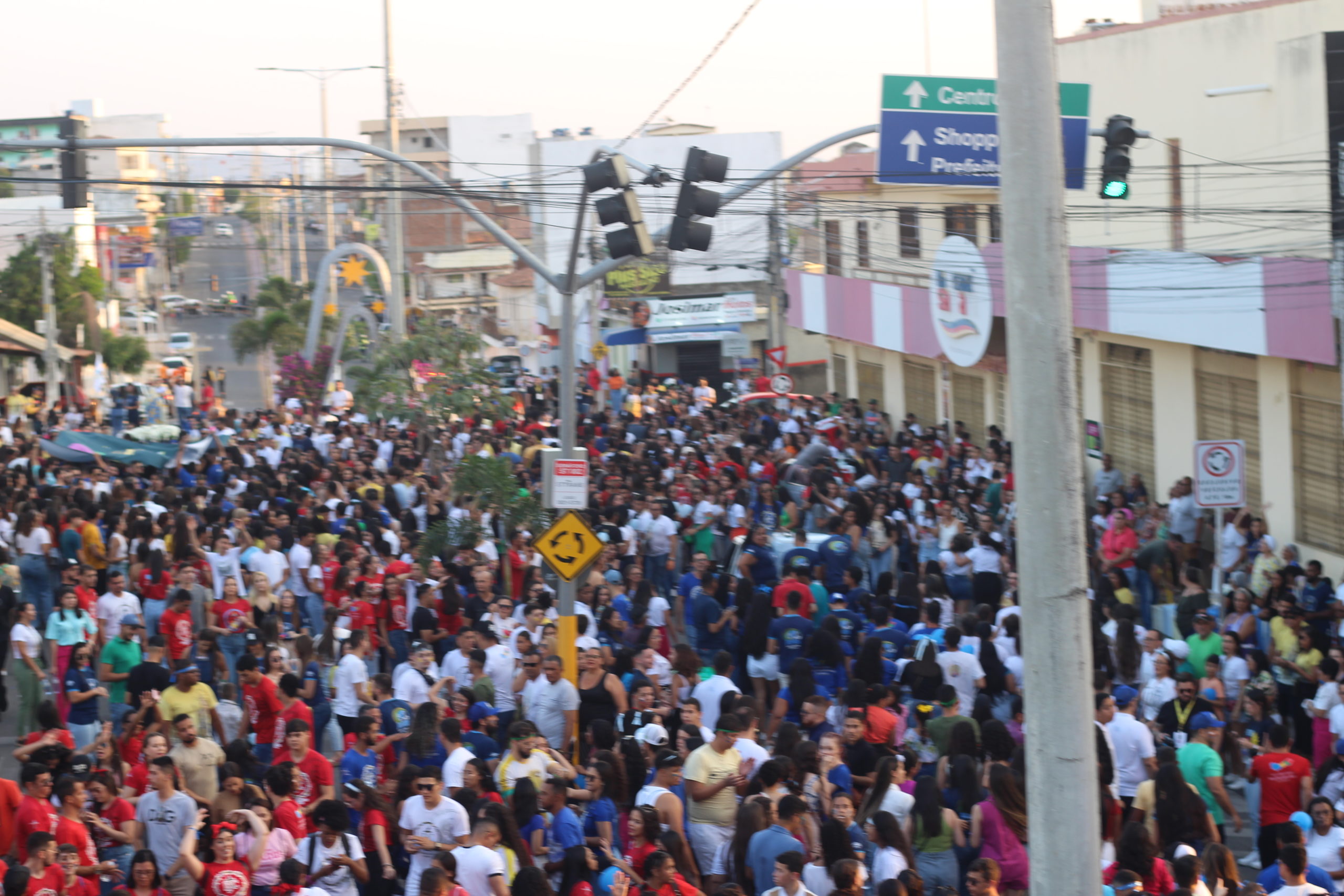 Romaria na Festa da Penha atrai cerca de 15 mil jovens para ST