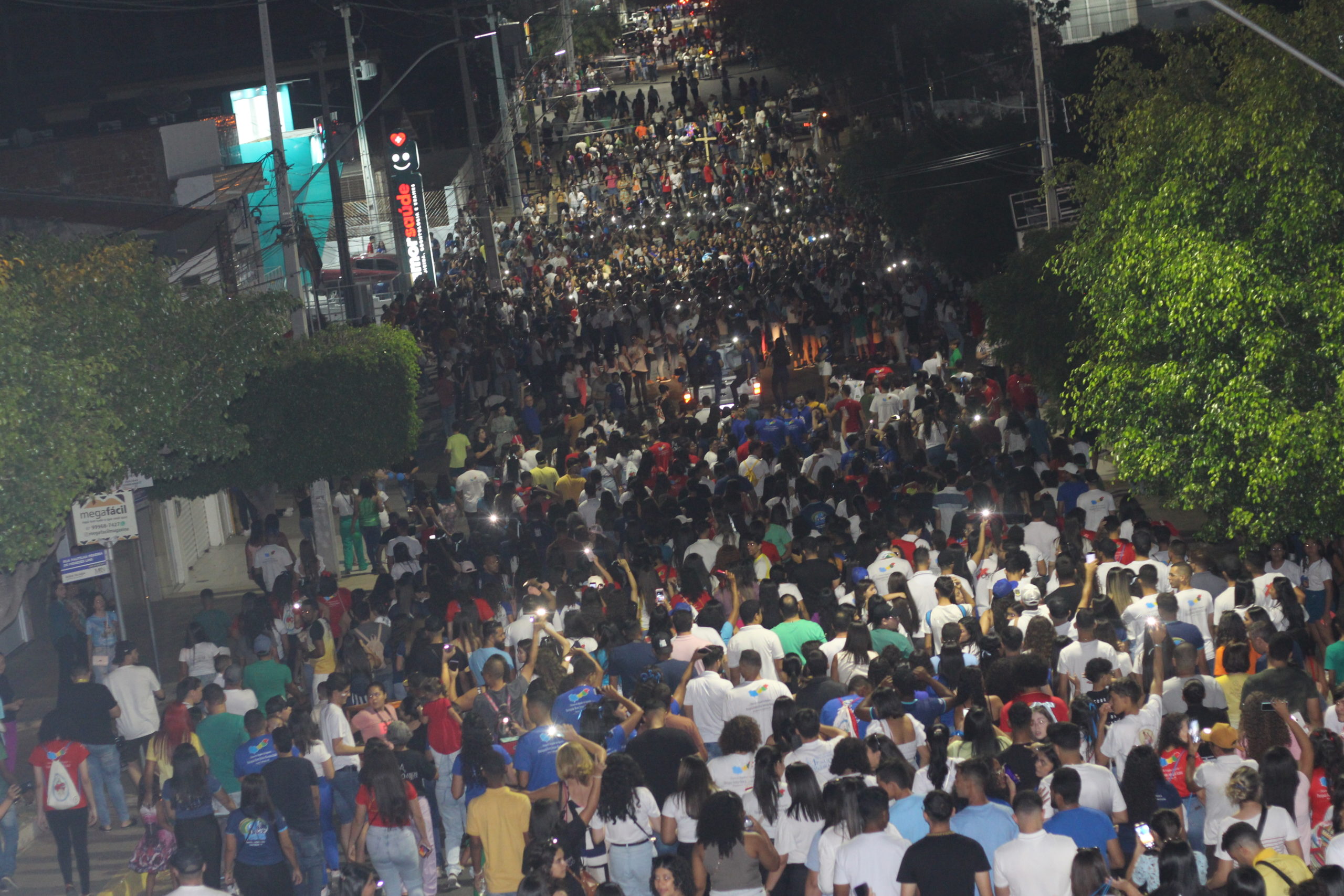 Romaria na Festa da Penha atrai cerca de 15 mil jovens para ST