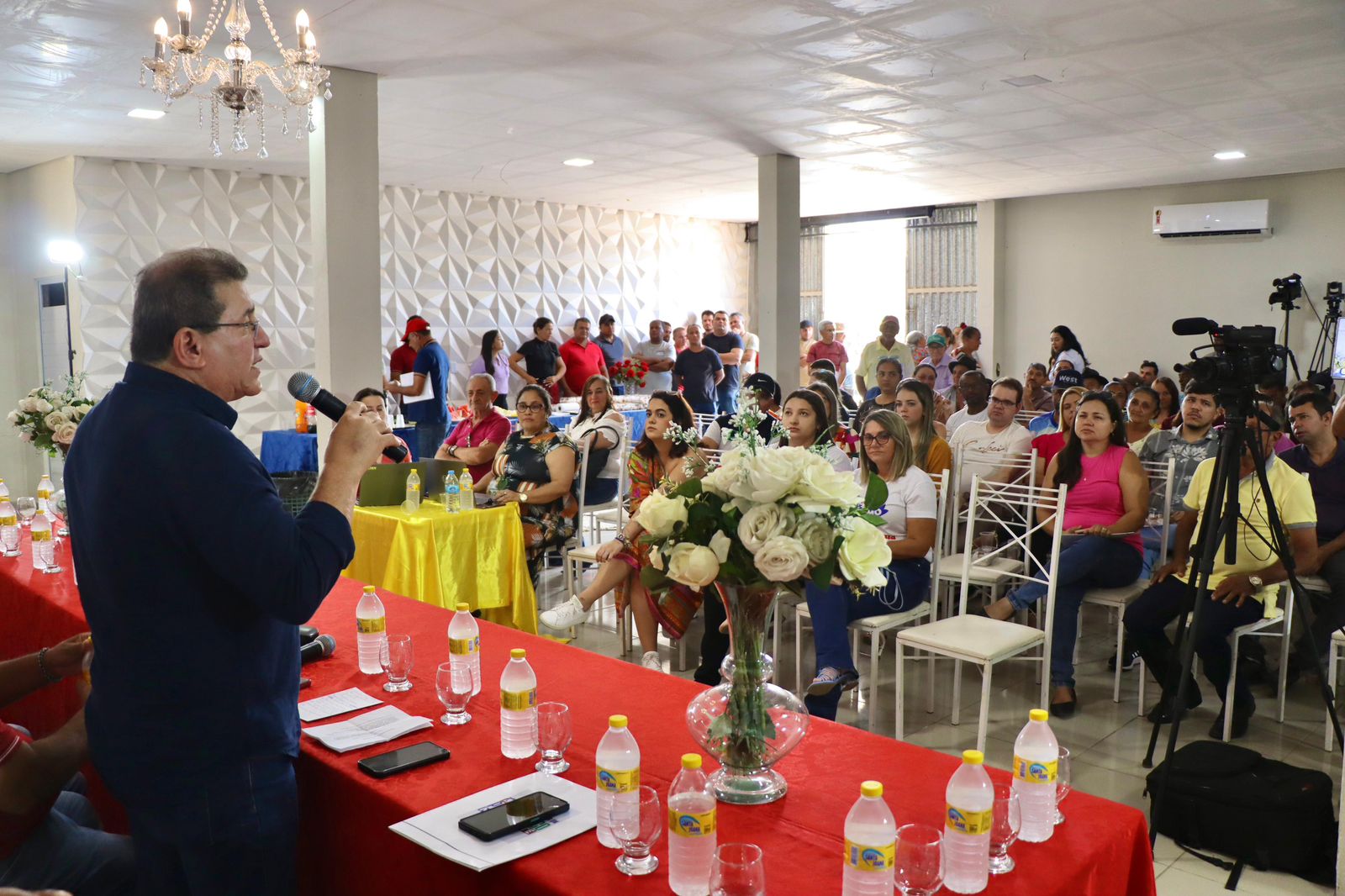 Duque realiza escuta popular no Sertão e Agreste