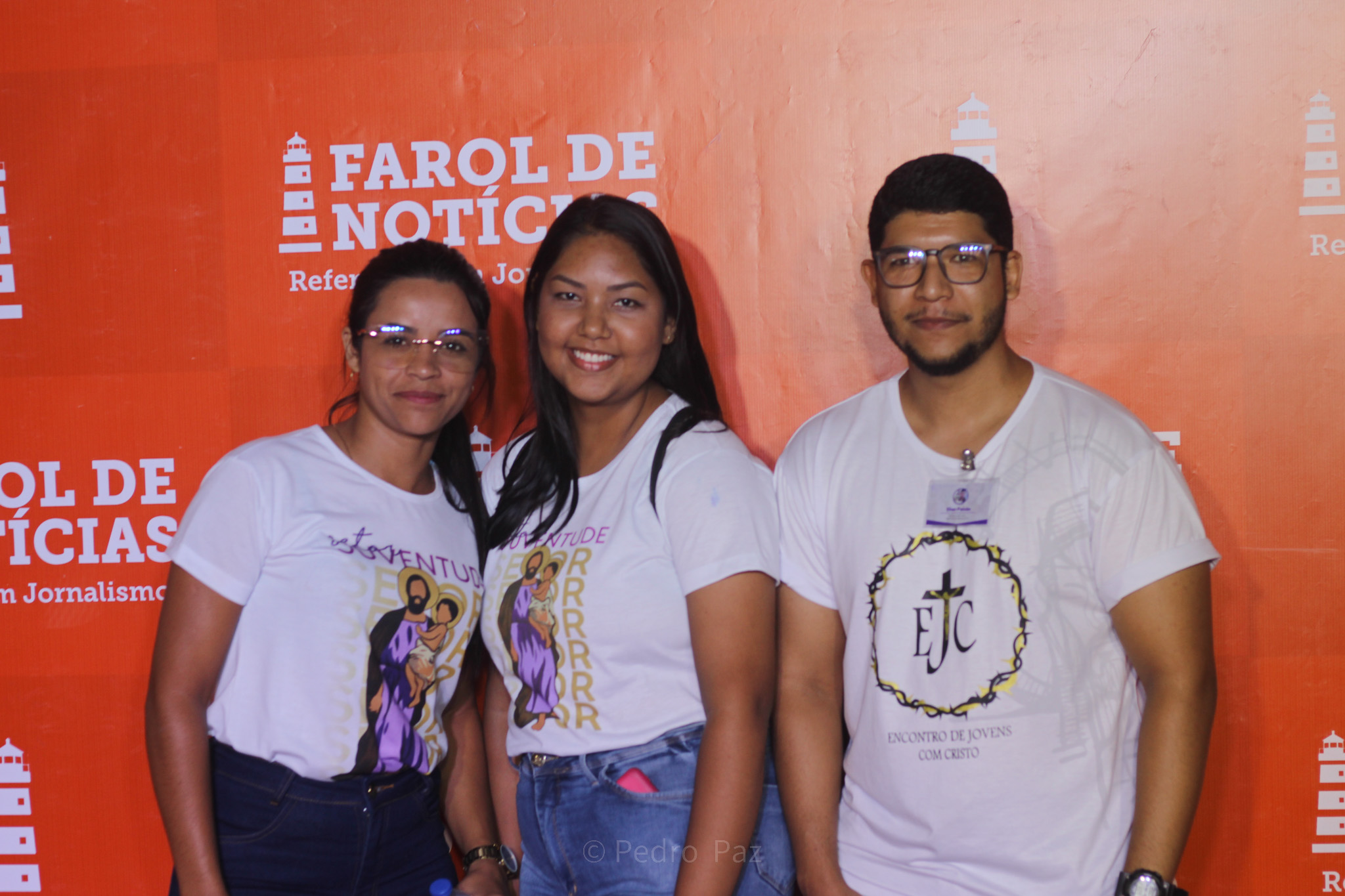 Badalação no espaço Farol, missa e show de fé