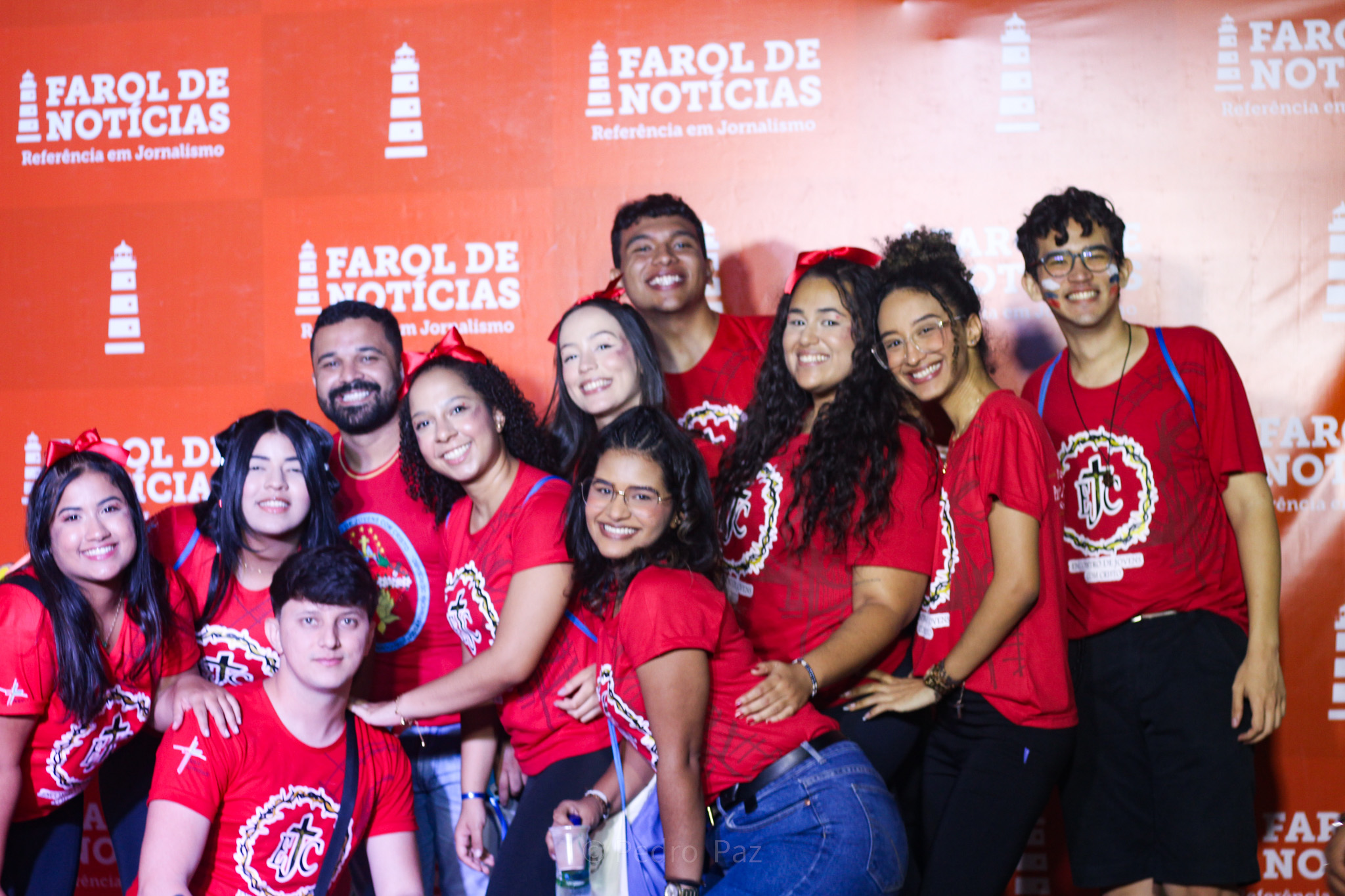 Badalação no espaço Farol, missa e show de fé