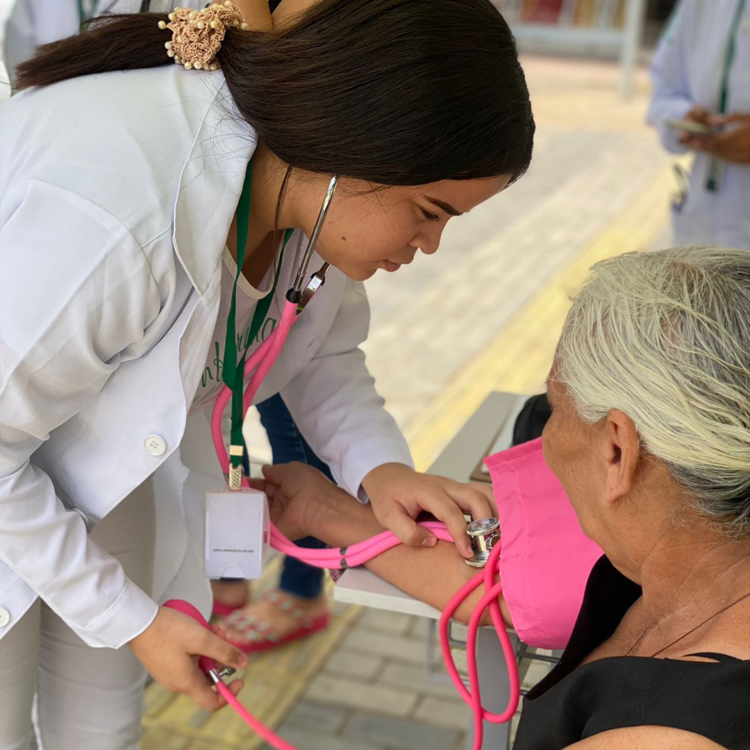 Grau Técnico realiza Dia D na Praça Sérgio Magalhães em ST