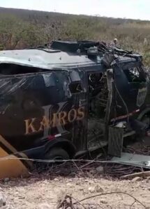 Bandidos explodem carro forte durante assalto no Pajeú