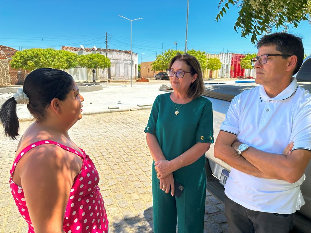 Prefeito Mário Flor visita obras