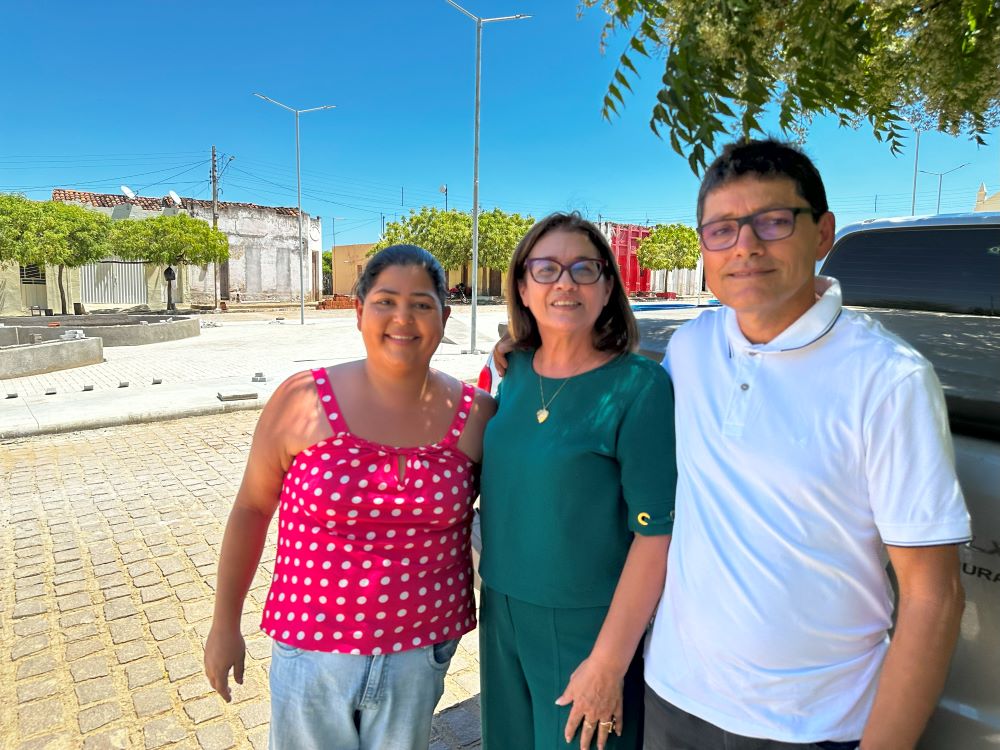 Prefeito Mário Flor visita obras