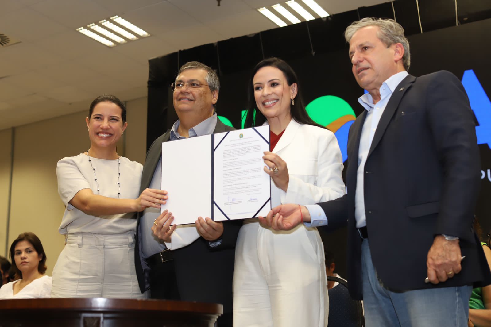 Márcia comemora programa contra ataque nas escolas de Serra Talhada