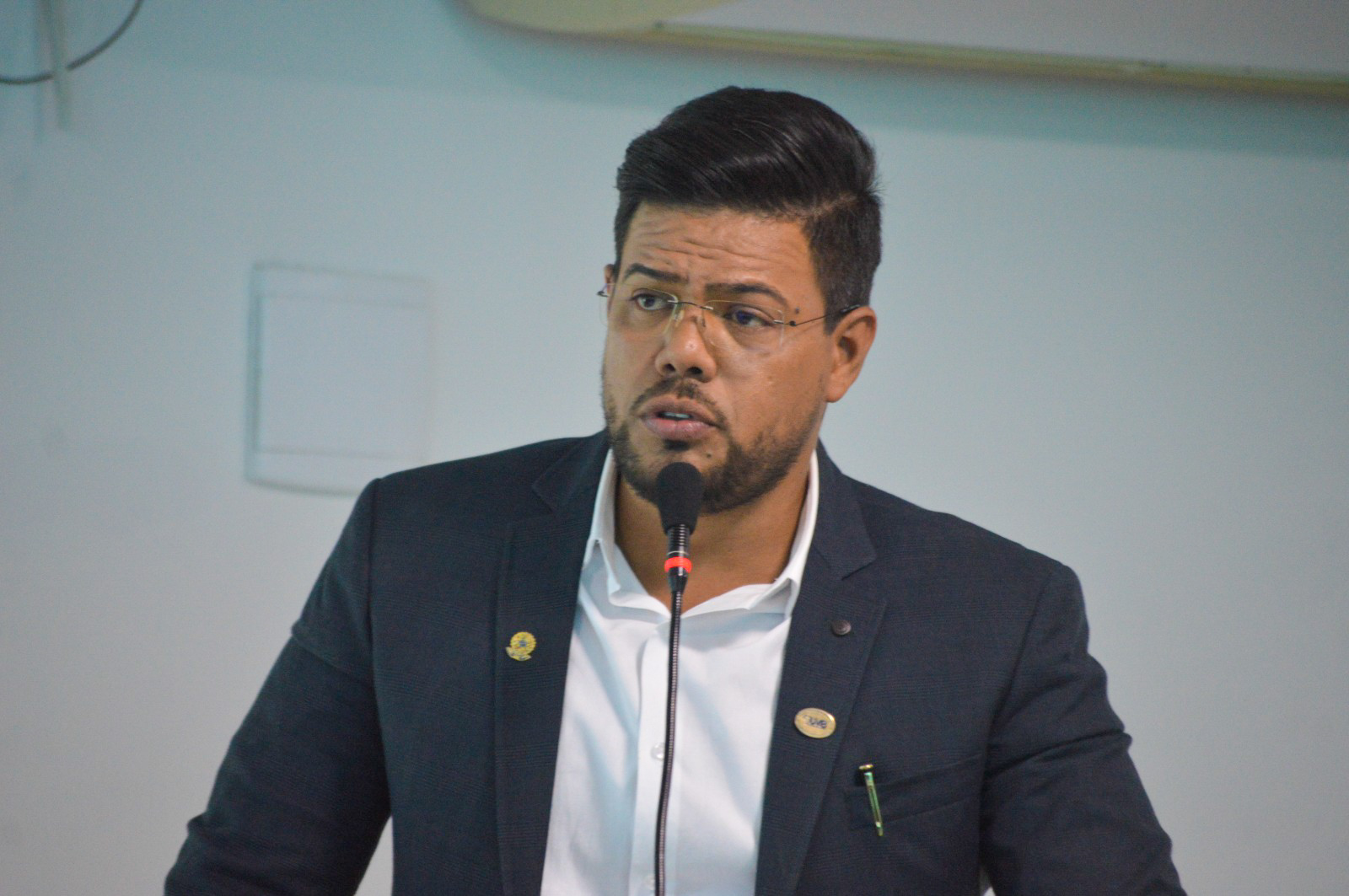 Governistas se antecipam e começam ataques contra Duque