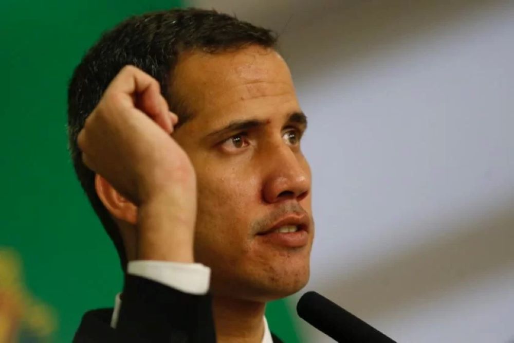 Venezuela emite mandado de prisão contra Juan Guaidó