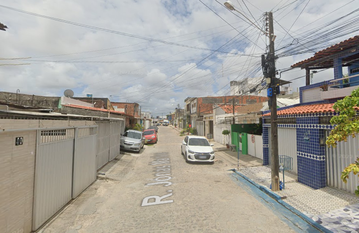 Idosa de 68 anos é morta a facadas