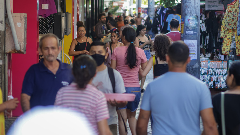 Uma criança nascida em 2022 deverá viver 75 anos