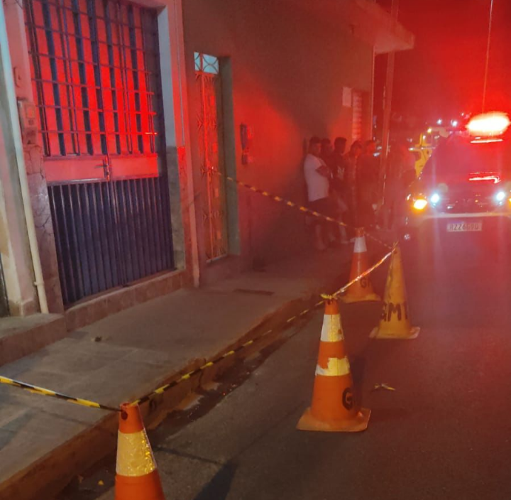 Comerciante é executado com vários tiros no Centro de Triunfo