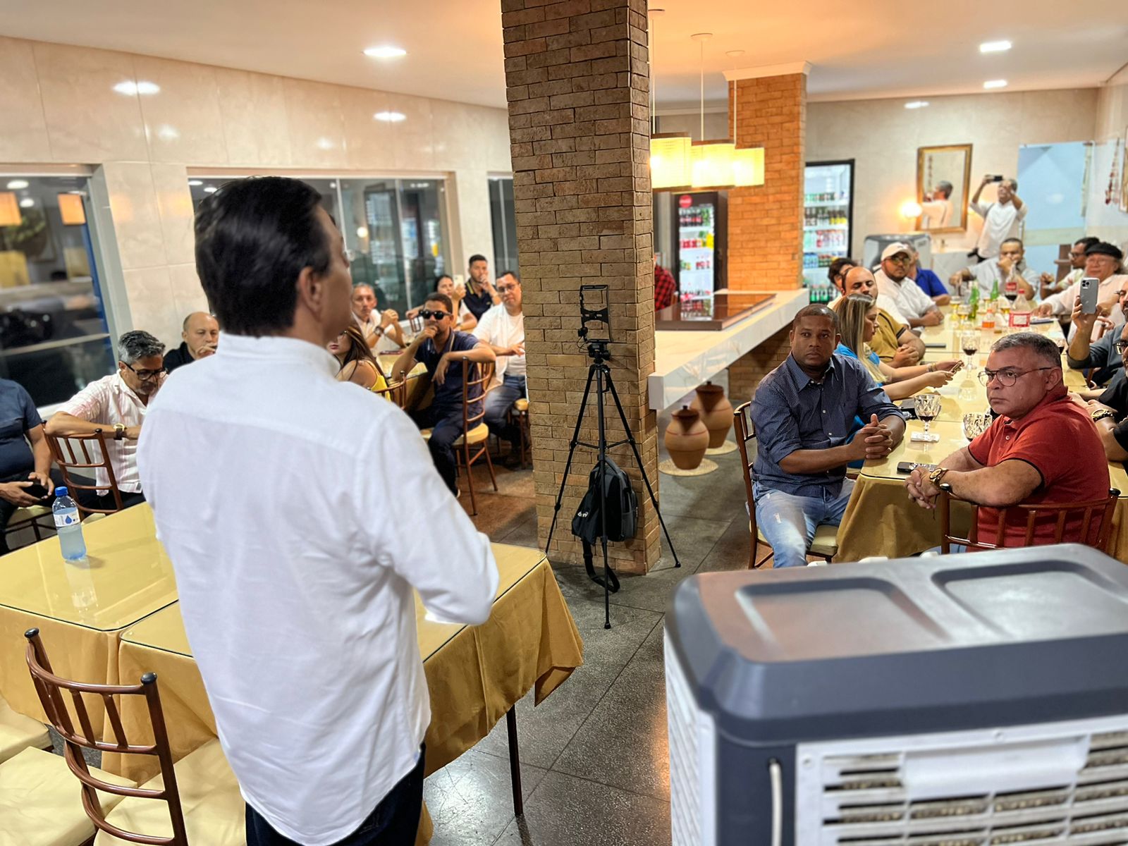 Marconi presta contas e celebra conquistas