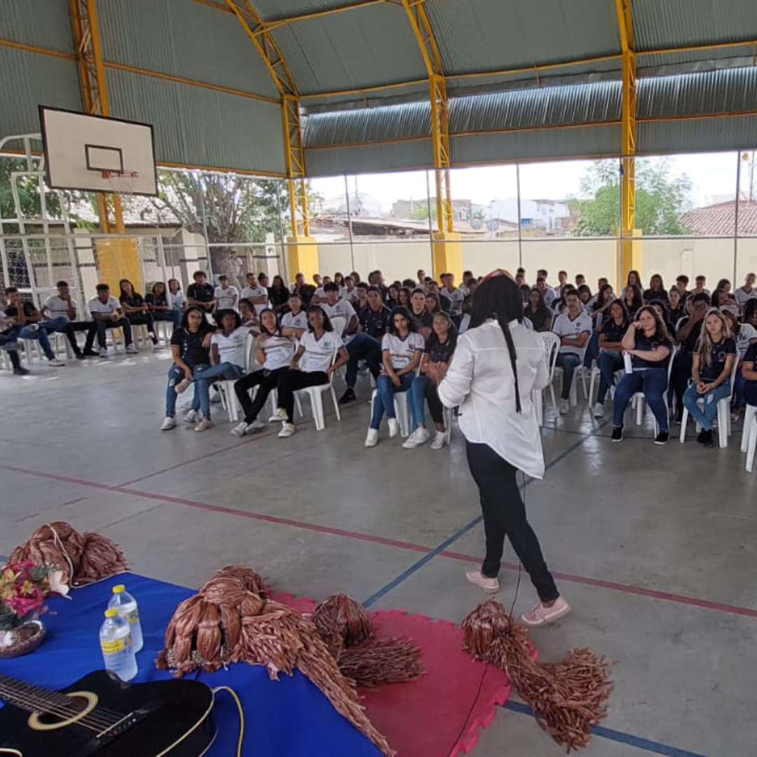 Escola Antônio Timóteo divulga Projeto Letras Pretas em ST