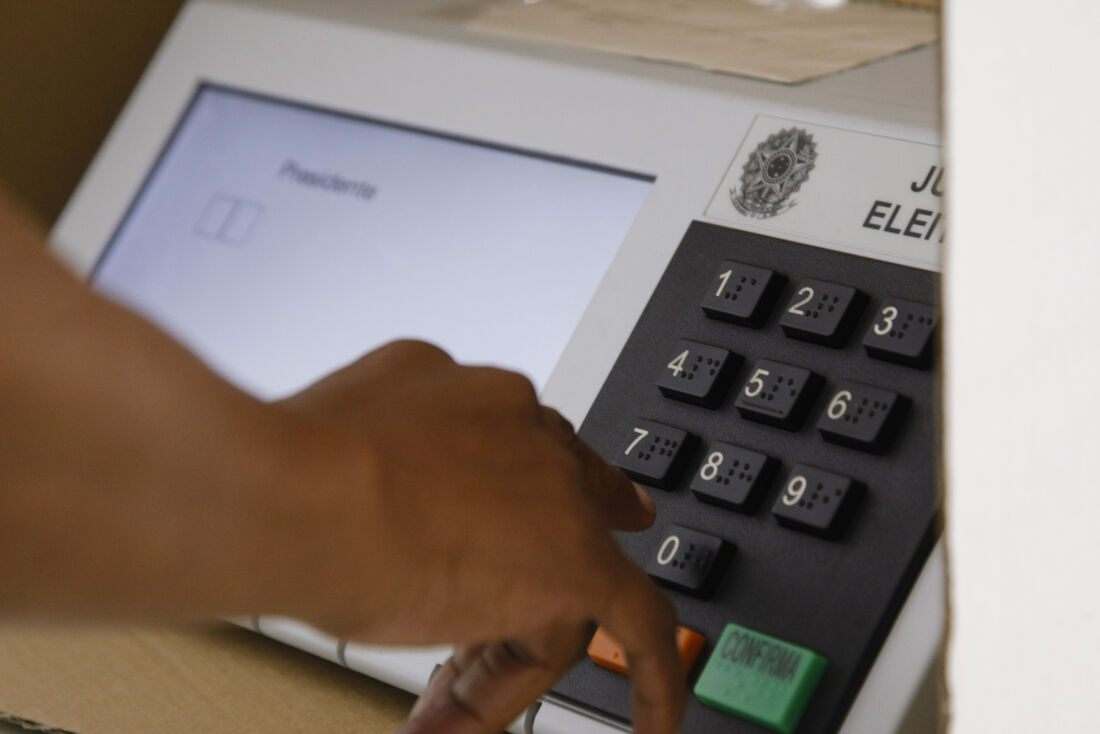 TSE encerra testes públicos de urnas para as eleições de 2024