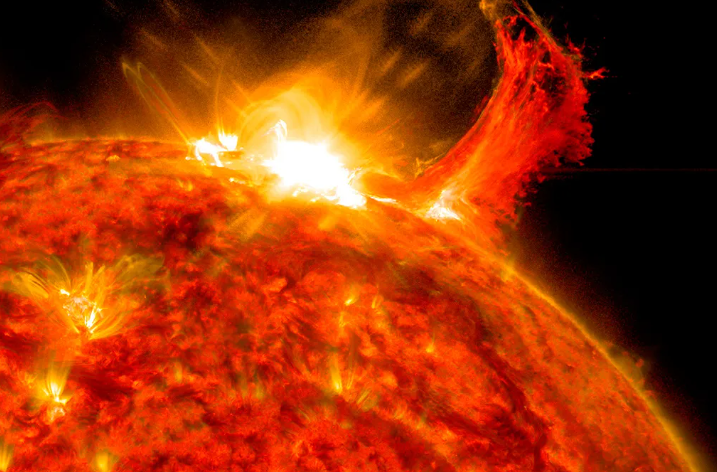 Enorme explosão solar de ‘classe X’ pode ser vista neste 2 de janeiro