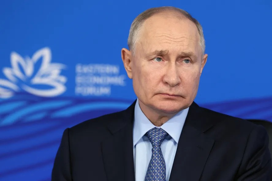 Autoridades russas validam candidatura de Putin à presidência
