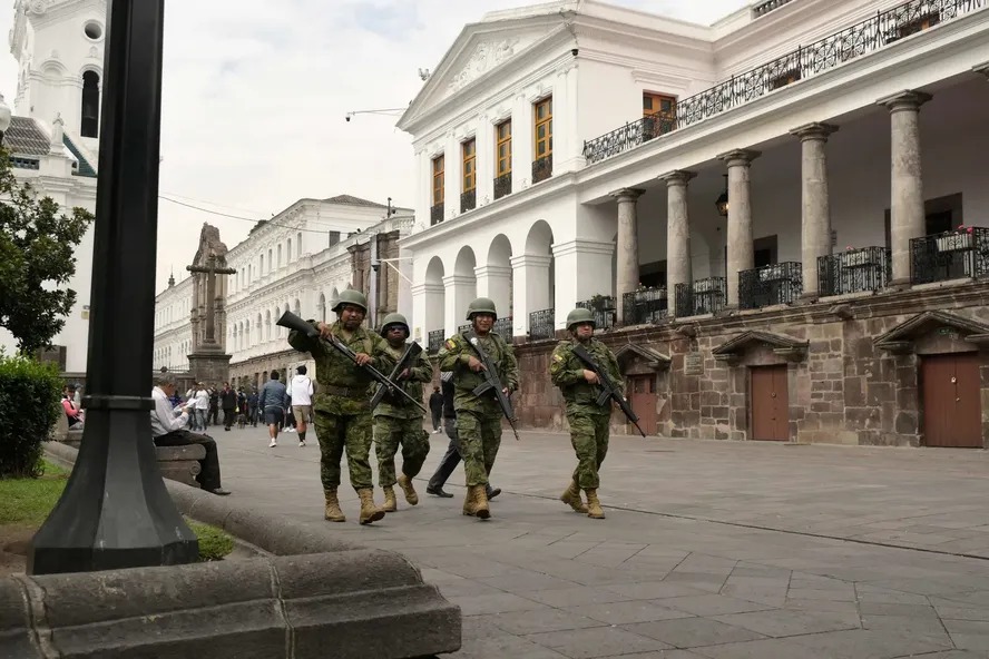 Conheça as organizações terroristas que estão na mira do governo do Equador