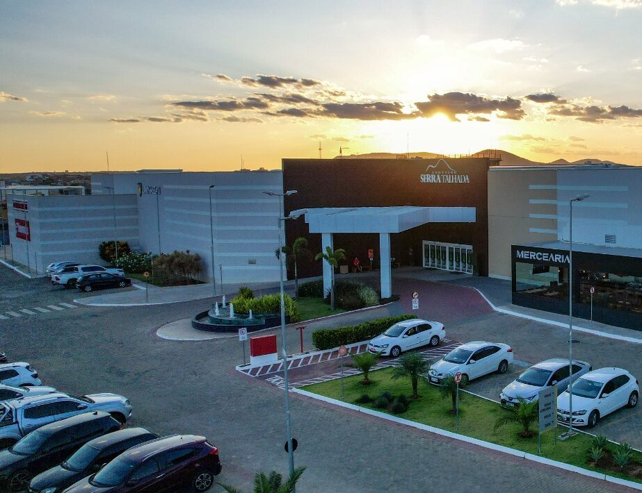 Shopping Serra Talhada completa 5 anos e sorteia iPhone 16 Pro 1 shopping