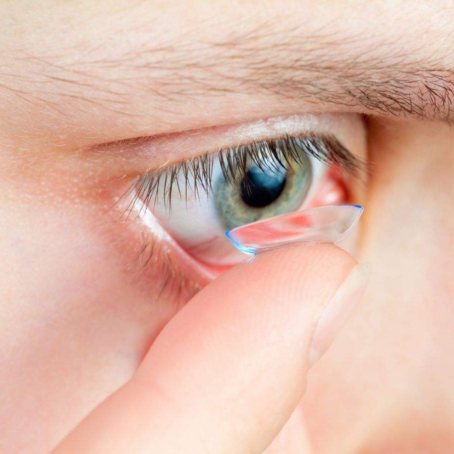 Parasita que come córnea faz mulher perder parcialmente a visão