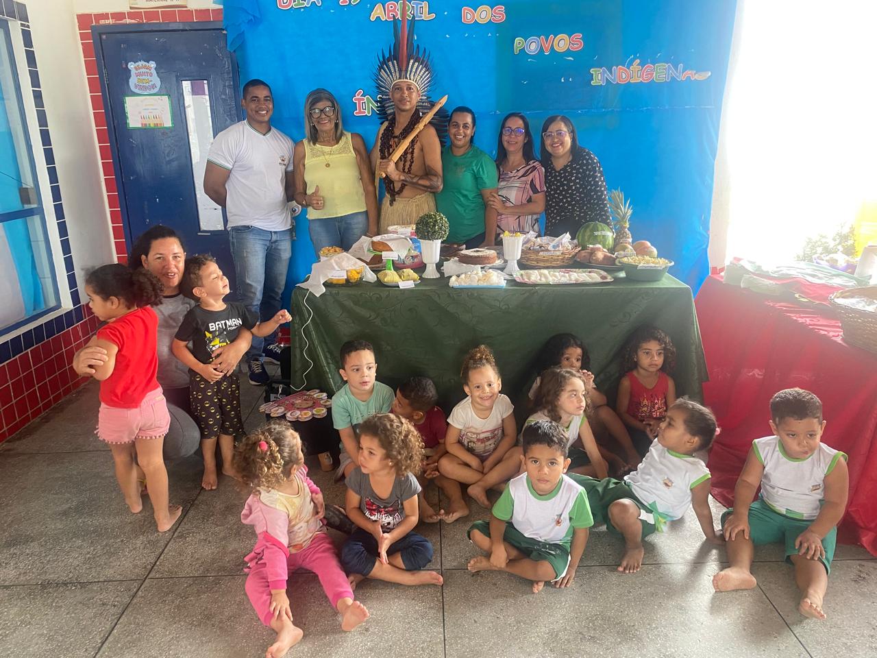 Crianças de ST celebram Dia dos Povos Indígenas com Pajé