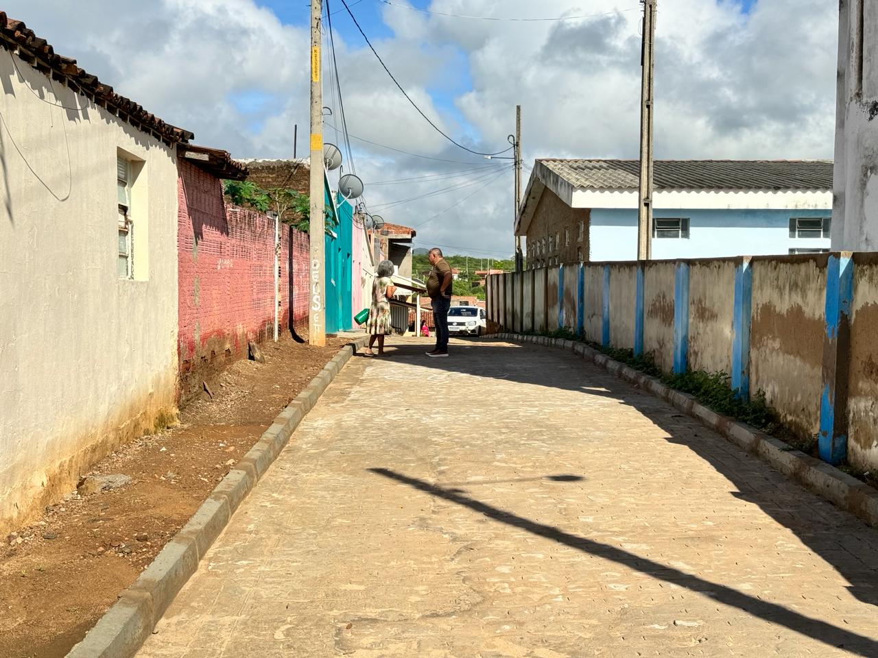 Prefeitura avança no calçamento de ruas