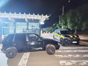 PRF recupera carros roubados no Sertão de PE