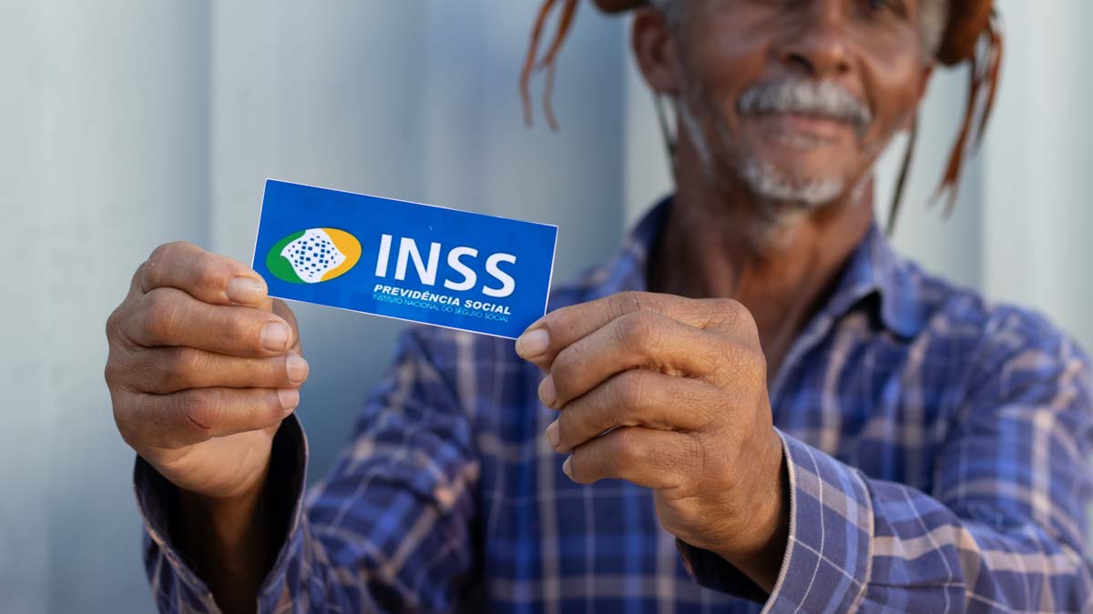 INSS começa a pagar 13º antecipado; veja quem pode sacar