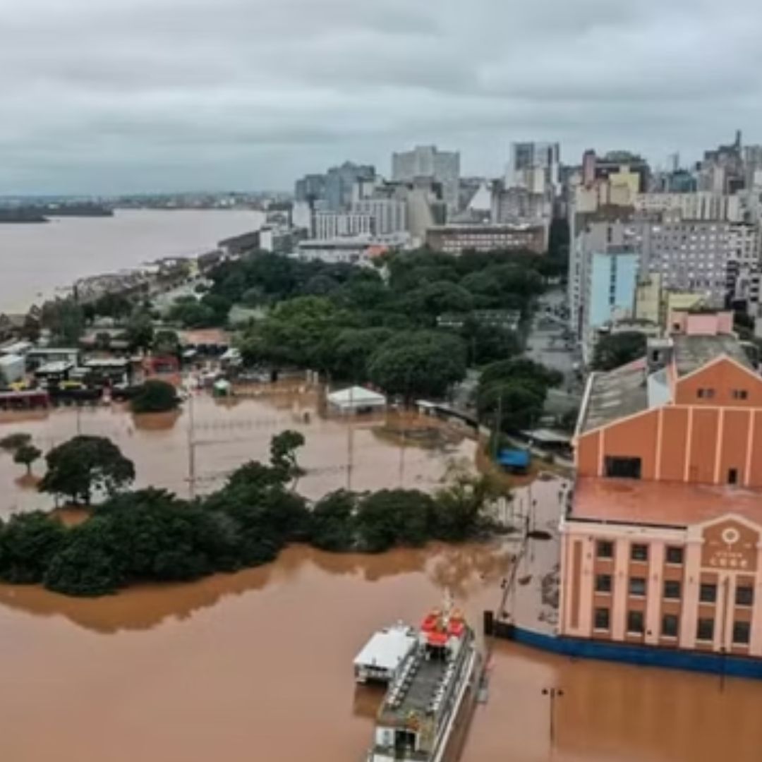 Rio Guaíba atinge maior nível da história