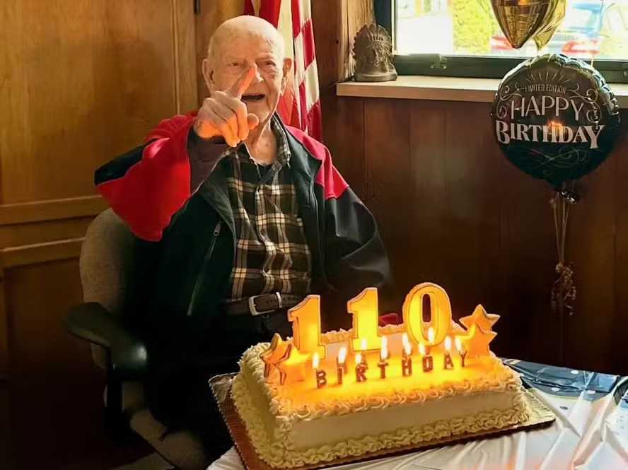 Idoso de 110 anos compartilha os 6 segredos da longevidade