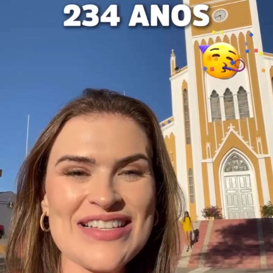 Marília Arraes comete gafe ao celebrar aniversário de ST