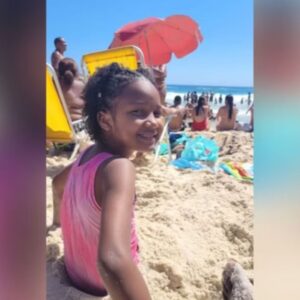 Menina desaparece a caminho de escola e corpo é encontrado no lixo 1 O corpo de Sophia Ângelo Veloso da Silva, 11 anos, foi encontrado nesta terça (28/5).
