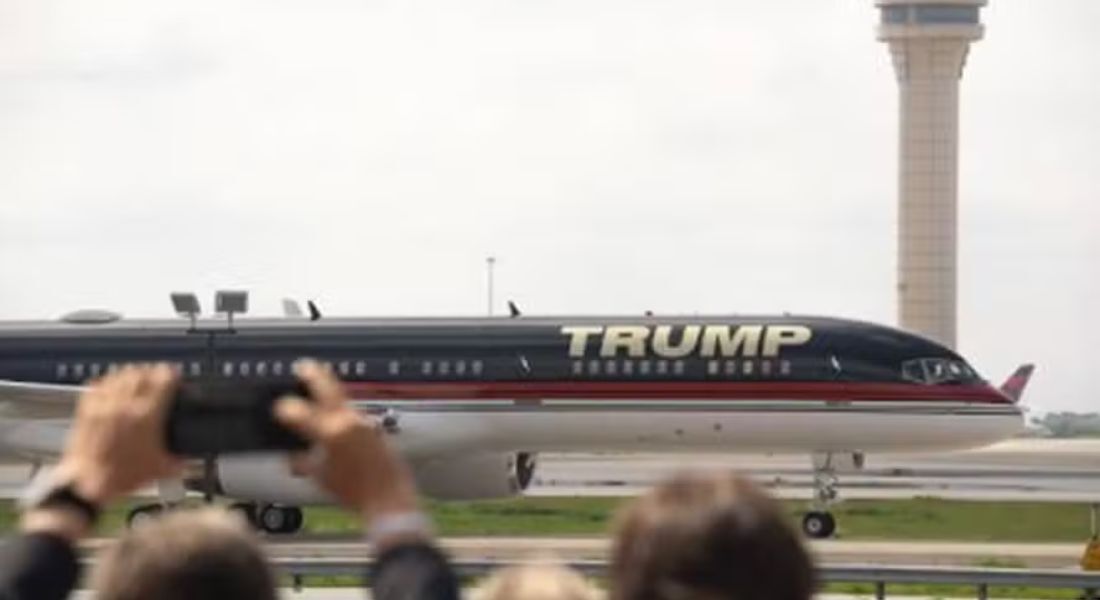 Avião que pertence a Donald Trump colide com jato corporativo 1 Avião que pertence a Donald Trump colide com jato corporativo