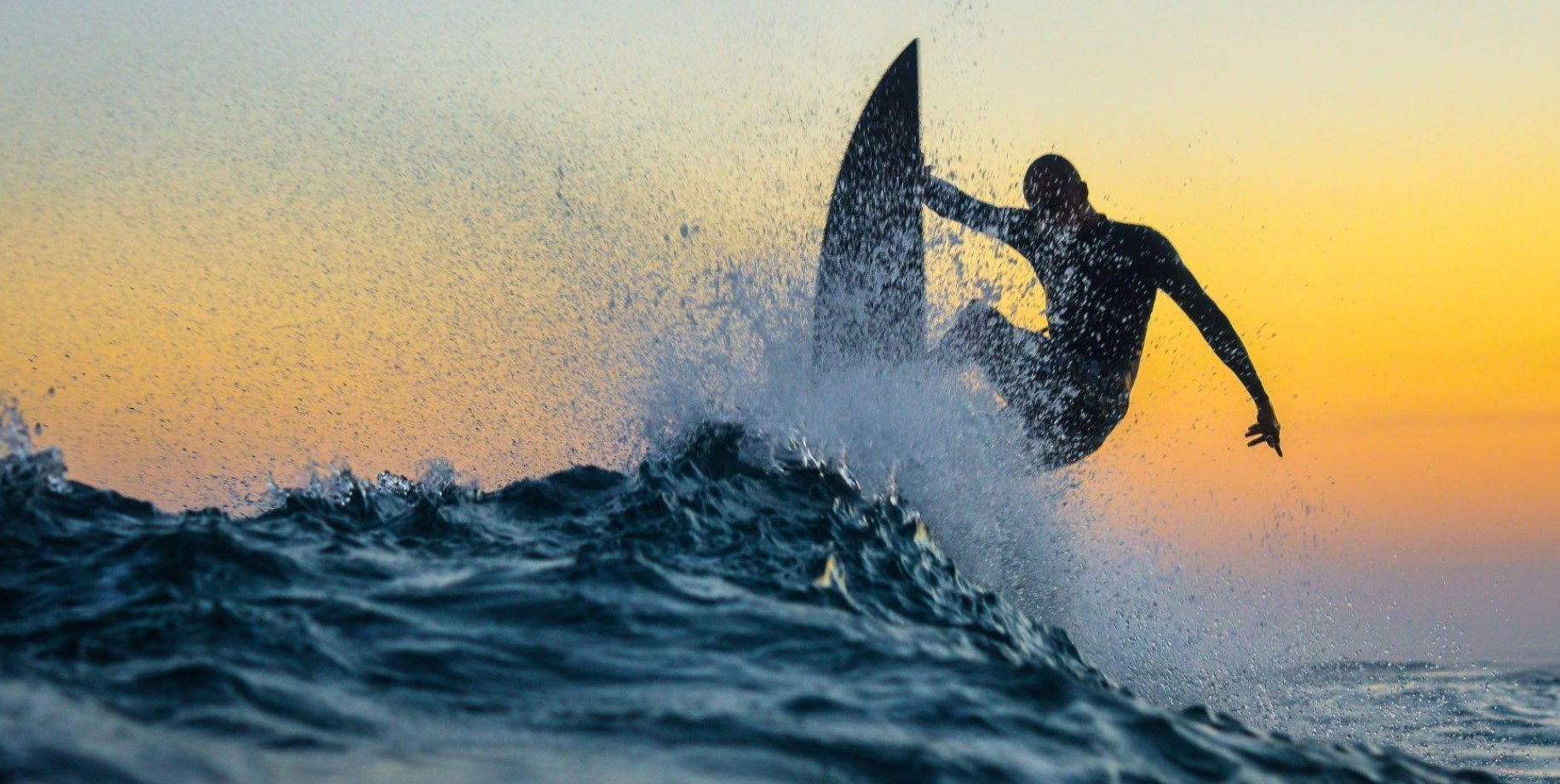 Surf no Brasil: Do hobby ao esporte profissional