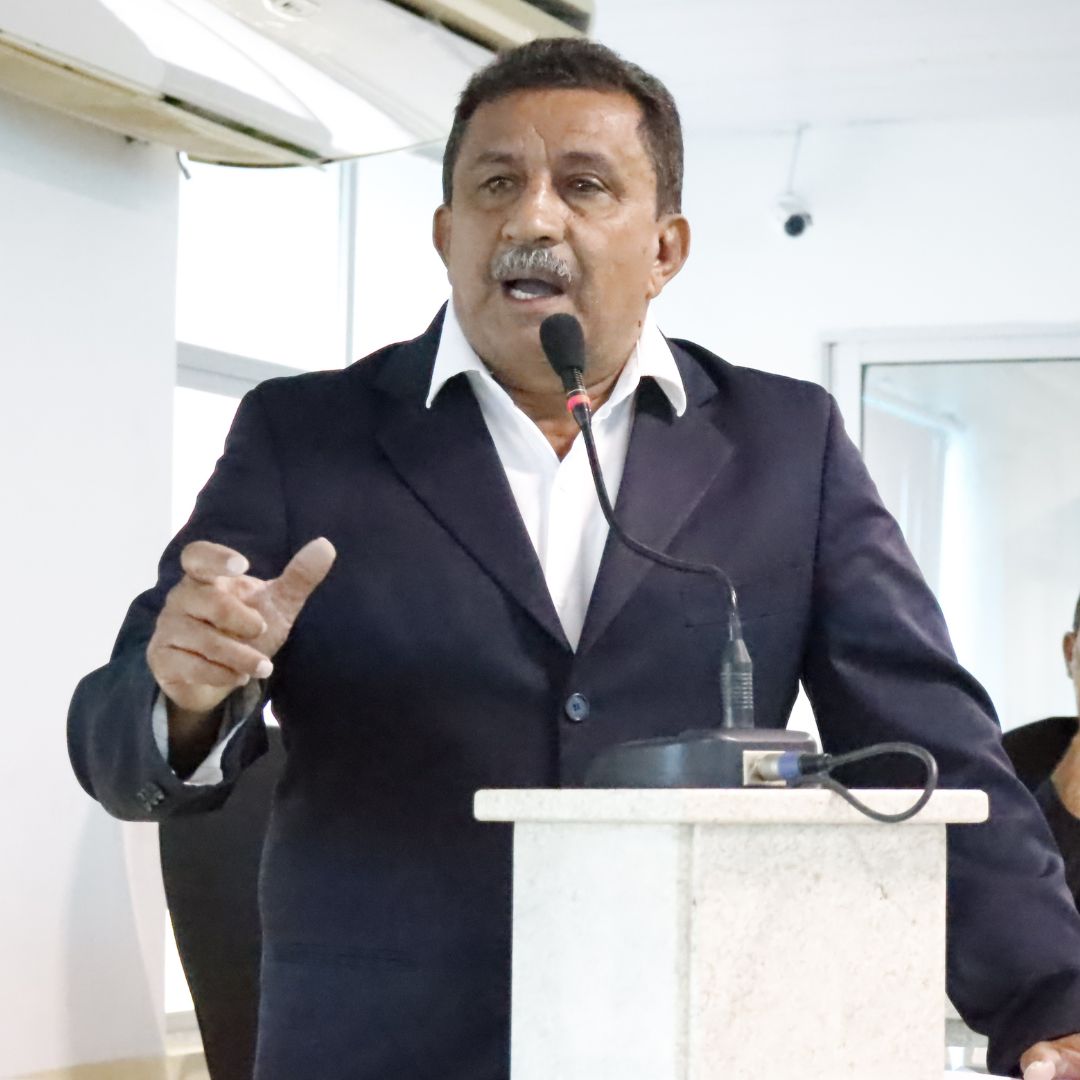 Vereador Zé Raimundo nega apoio a Charlles e se mantém fiel ao grupo