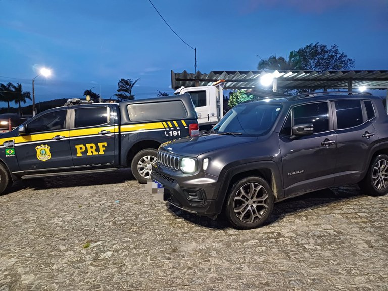 PRF recupera veículos na BR-232 no fim de semana