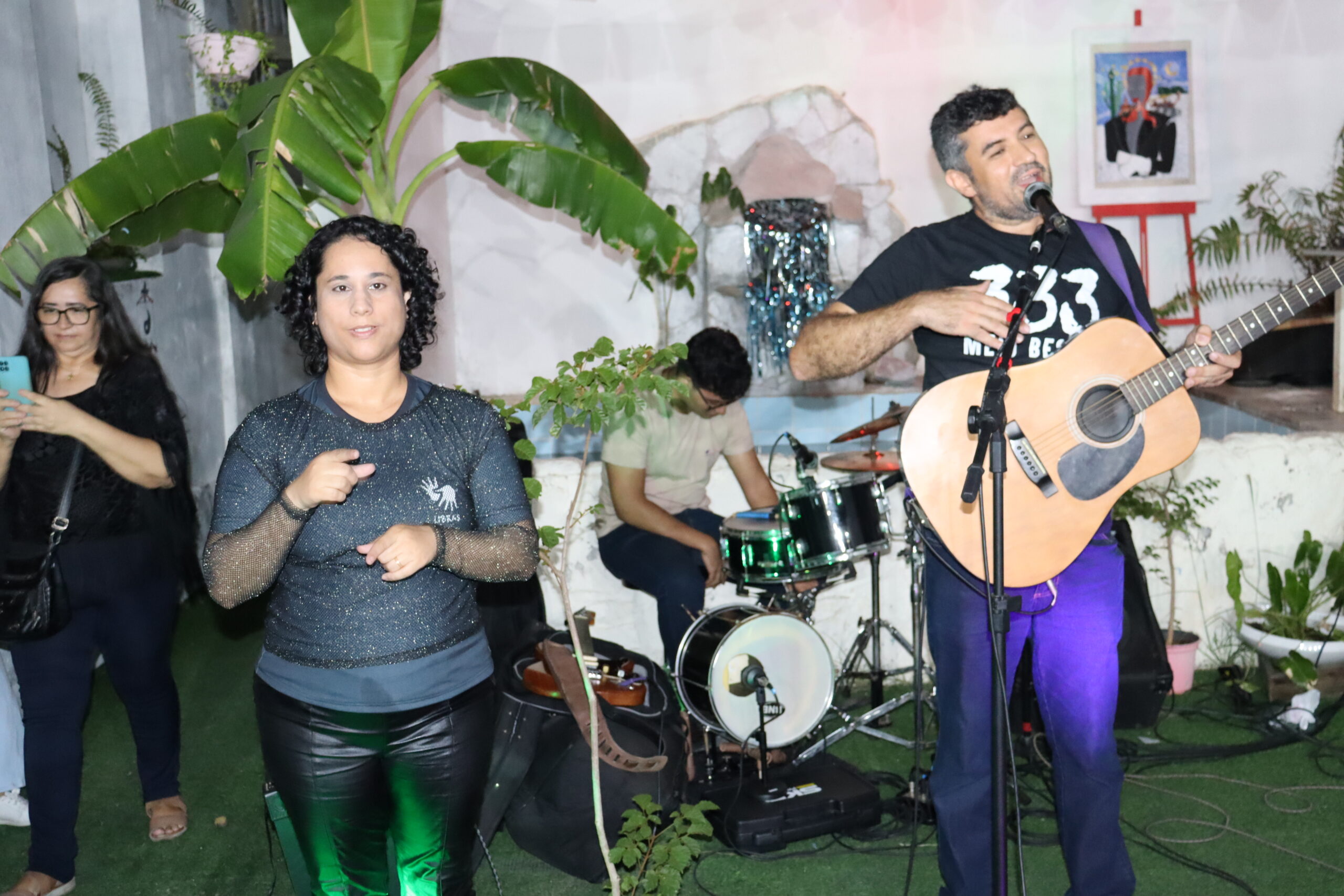 Bodega do Som reuniu várias tribos em ST em homenagem ao Rock