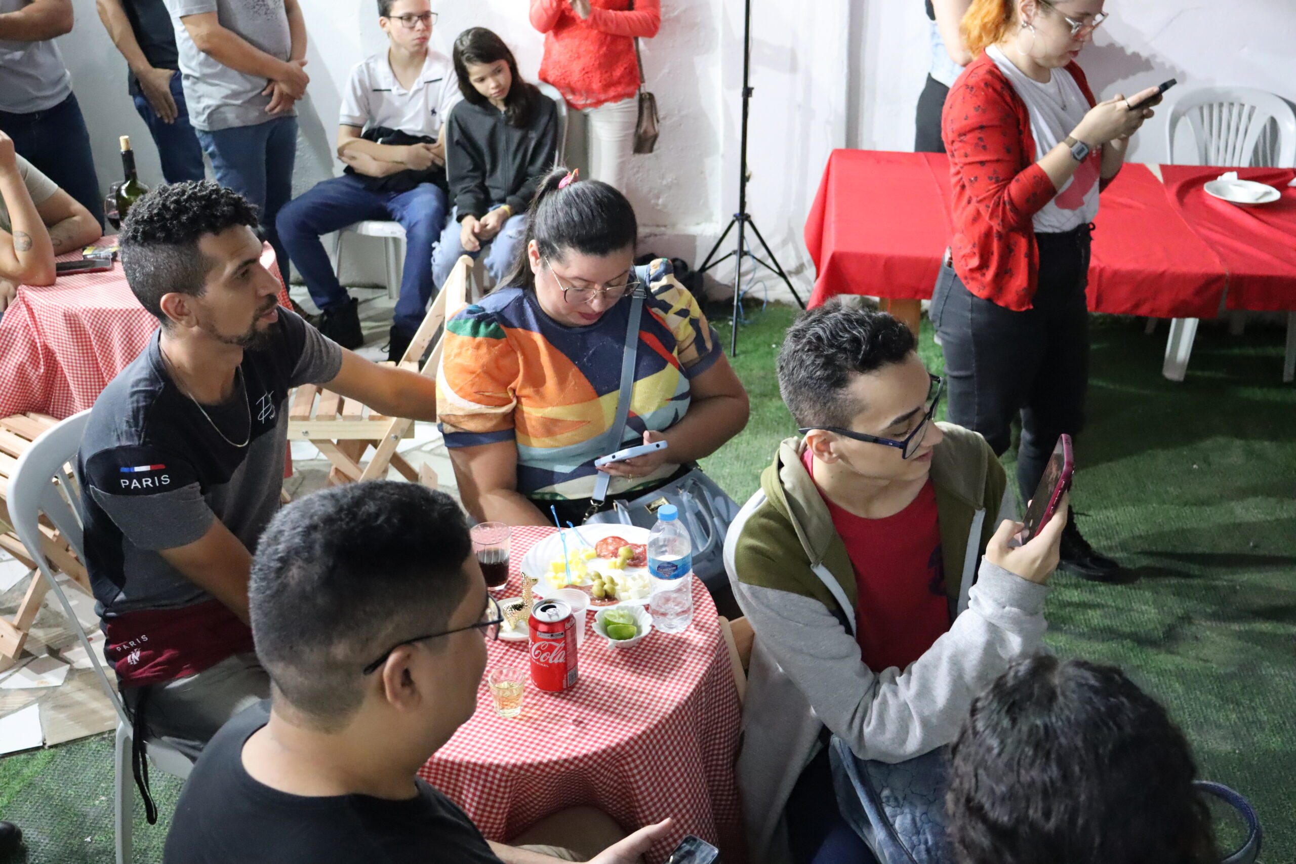 Bodega do Som reuniu várias tribos em ST em homenagem ao Rock