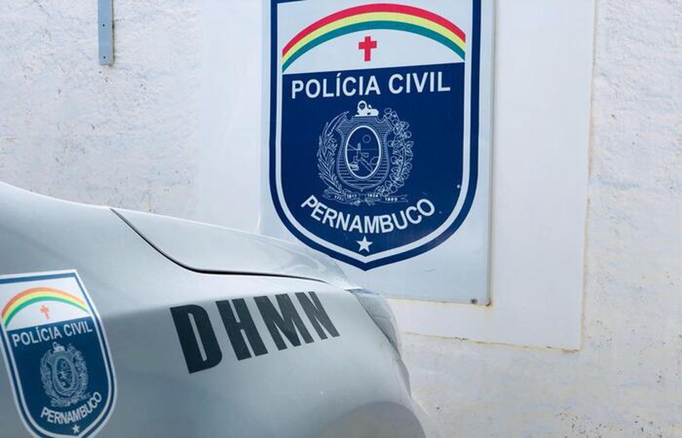Mulher de 36 anos leva tiro no rosto em PE