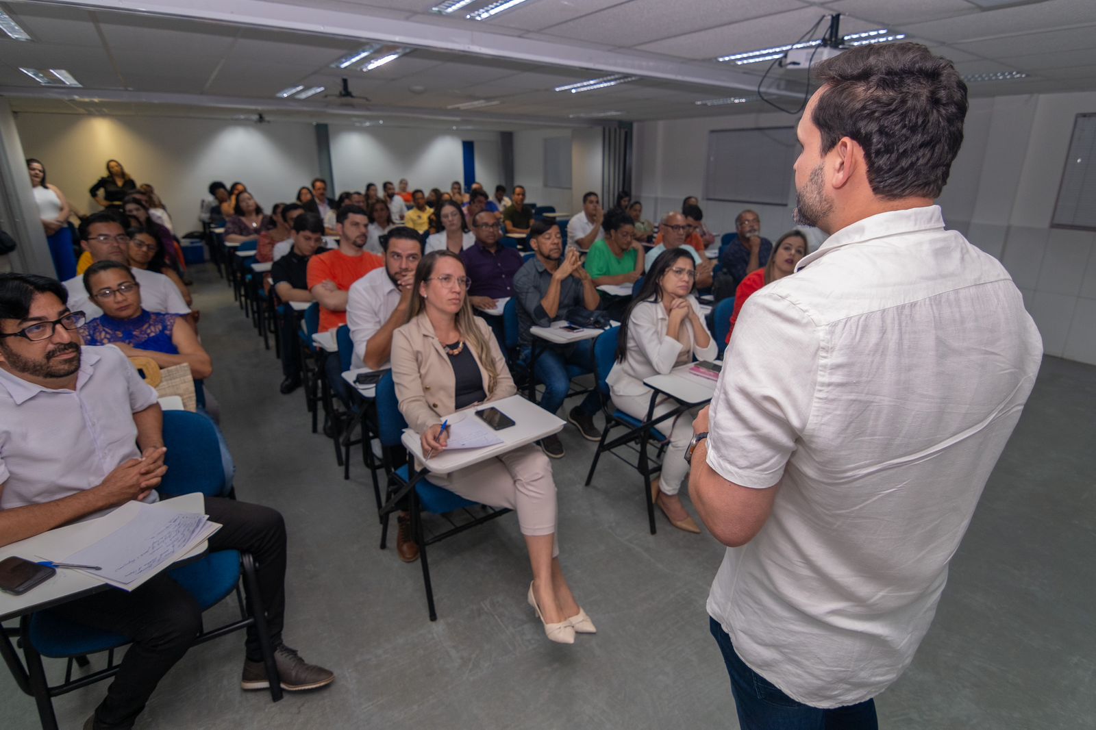 Deputado Gilmar Jr recebe candidatos em Recife