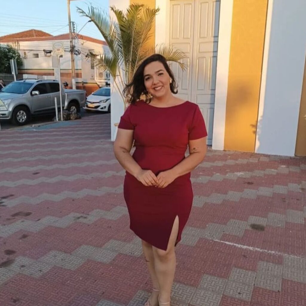 Após matéria, professora de Serra Talhada está perto da meta 1 Após matéria do Farol, professora de ST está perto da meta