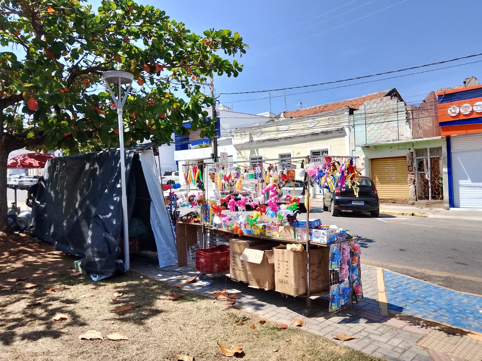 Festa de Nossa Senhora da Penha começa a ganhar vida na praça