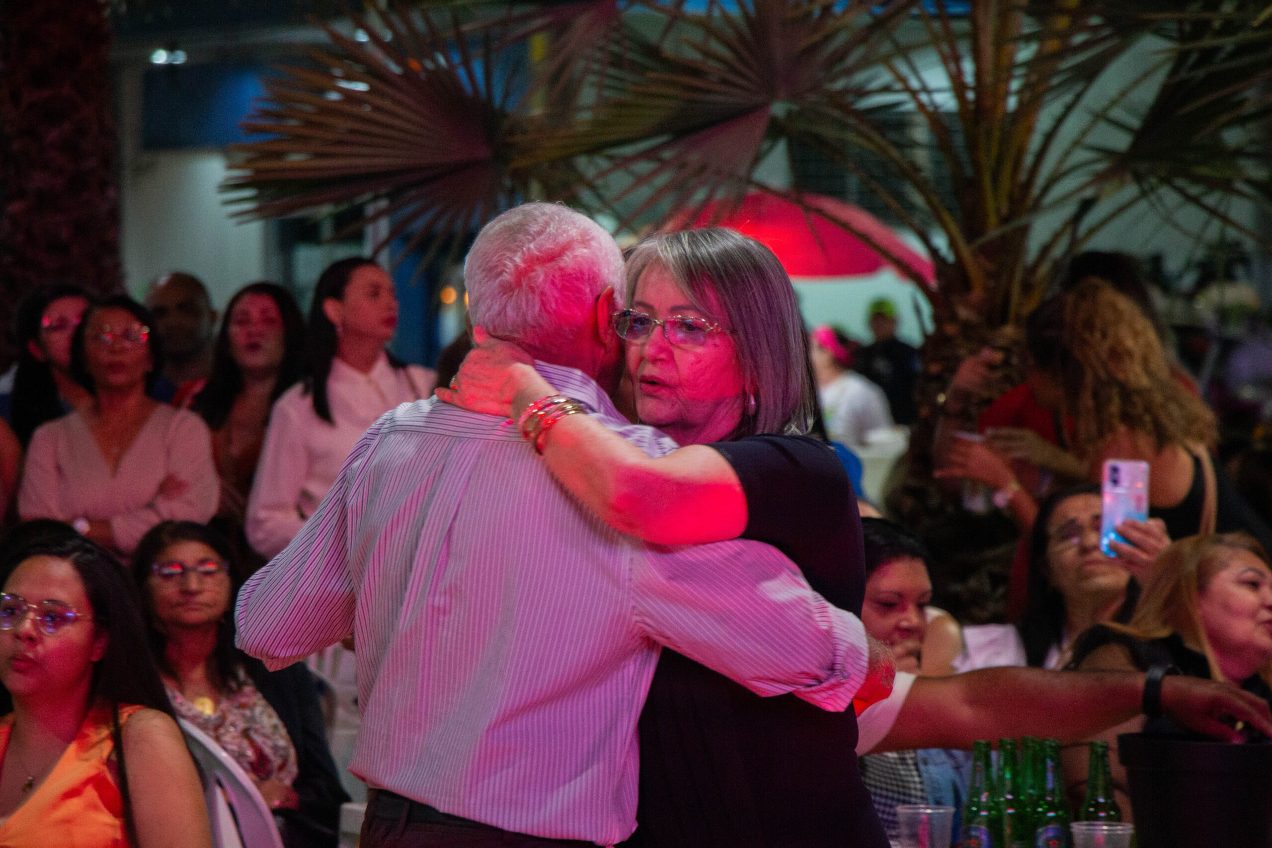 Noite da festa emociona servidores e traz nostalgia ao Polo Cultural