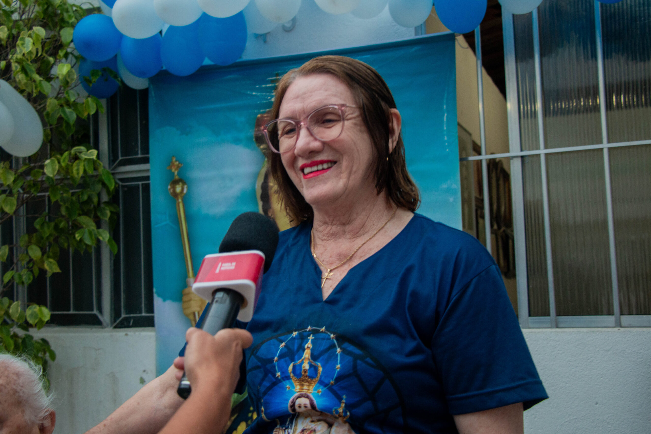 Multidão transforma trajeto num 'mar azul' em ST