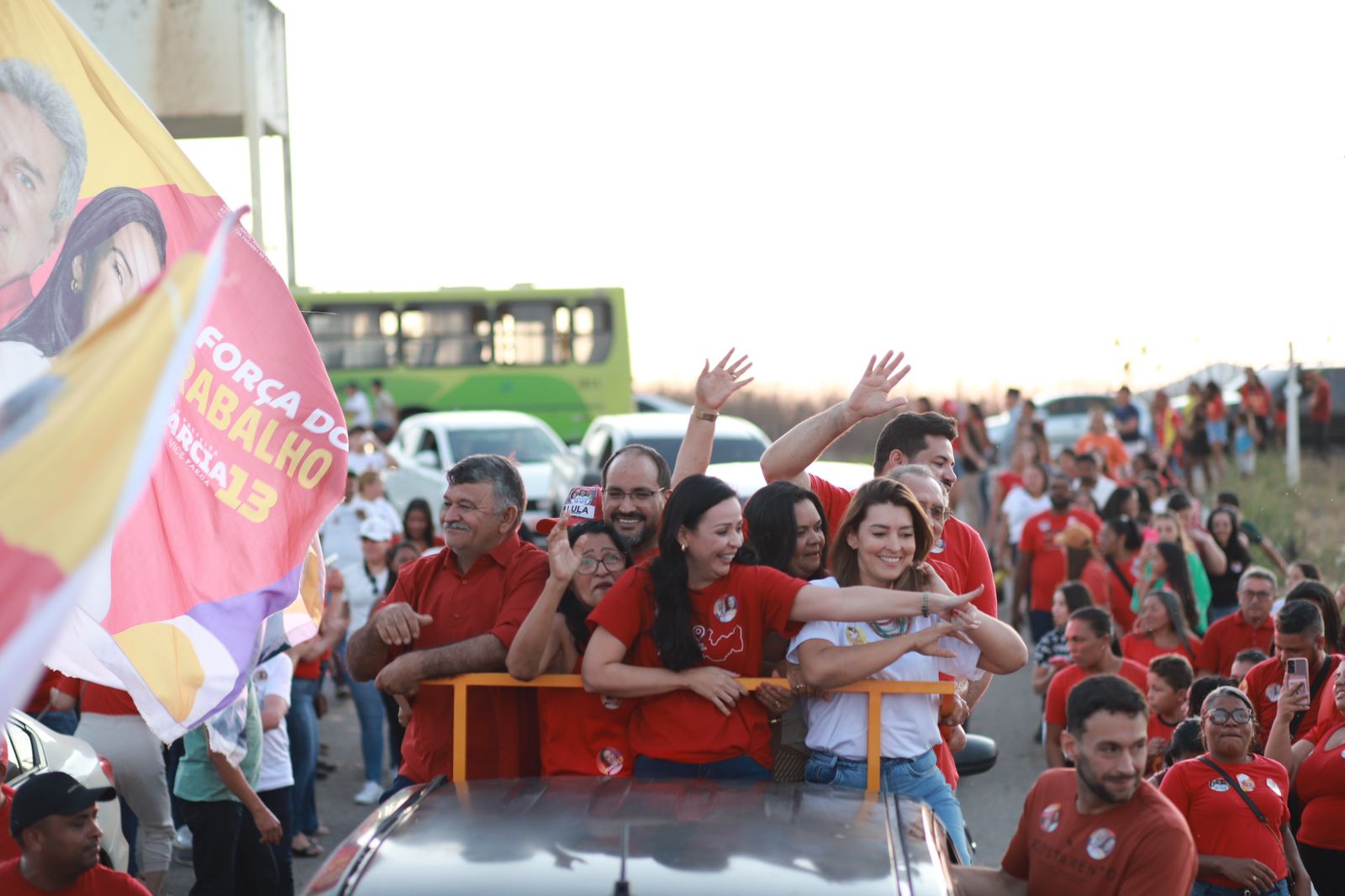 Márcia Conrado é recebida com festa em distrito de ST