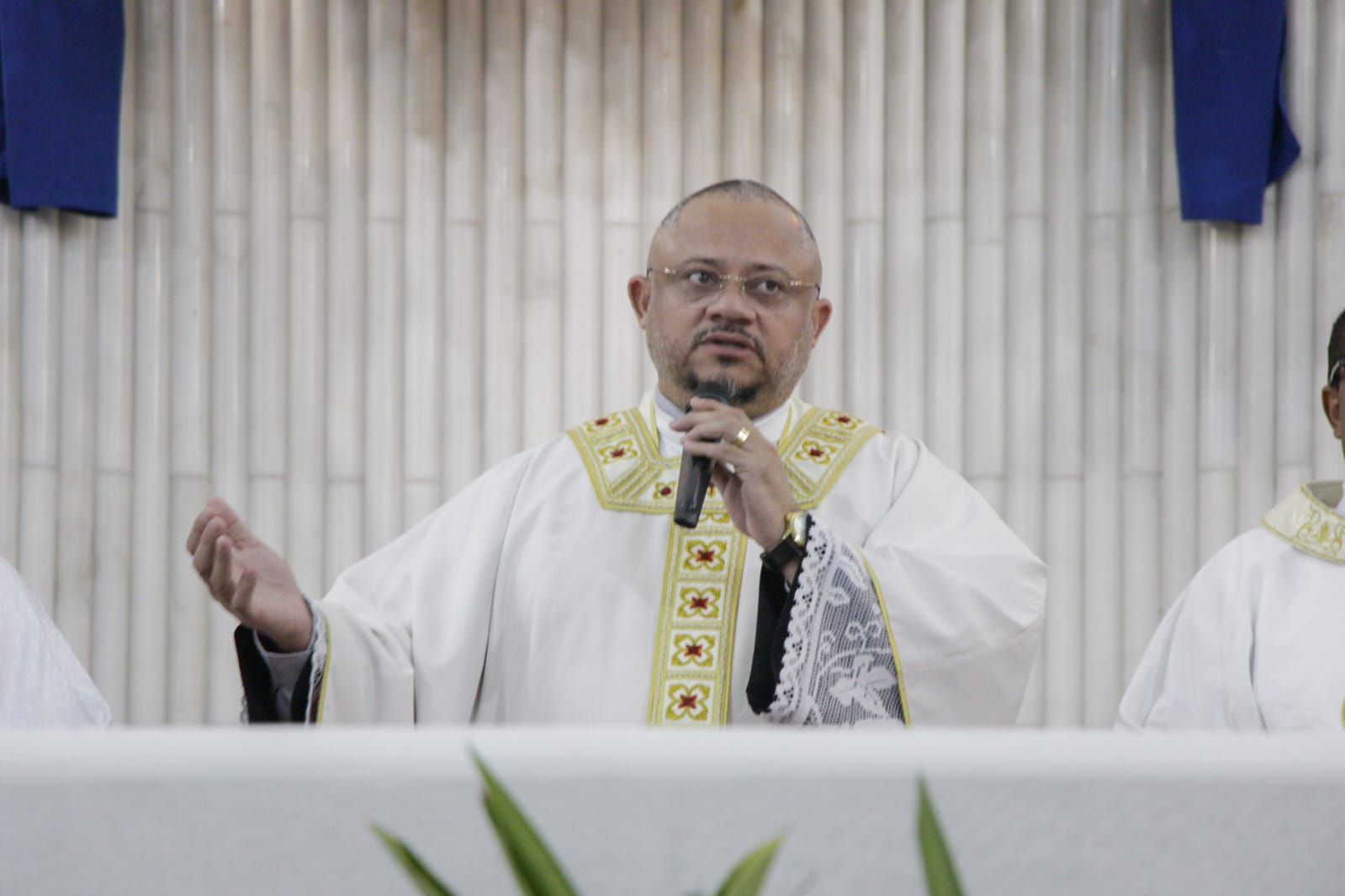 Fé, Concatedral lotada e shows com ícones de ST marcaram a 6ª